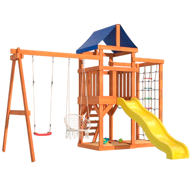 Детская площадка с сеткой стенкой и плетенным креслом